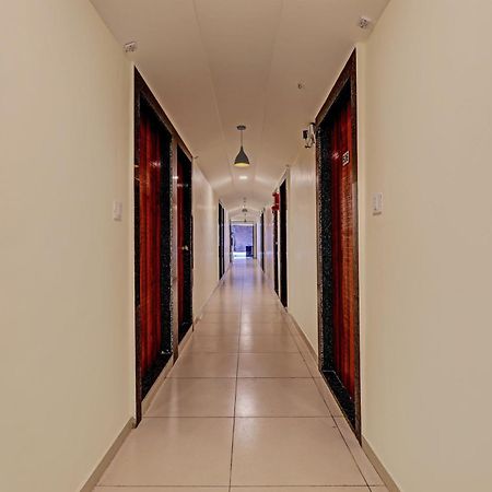 Hotel O Alexa Ахмедабад Экстерьер фото