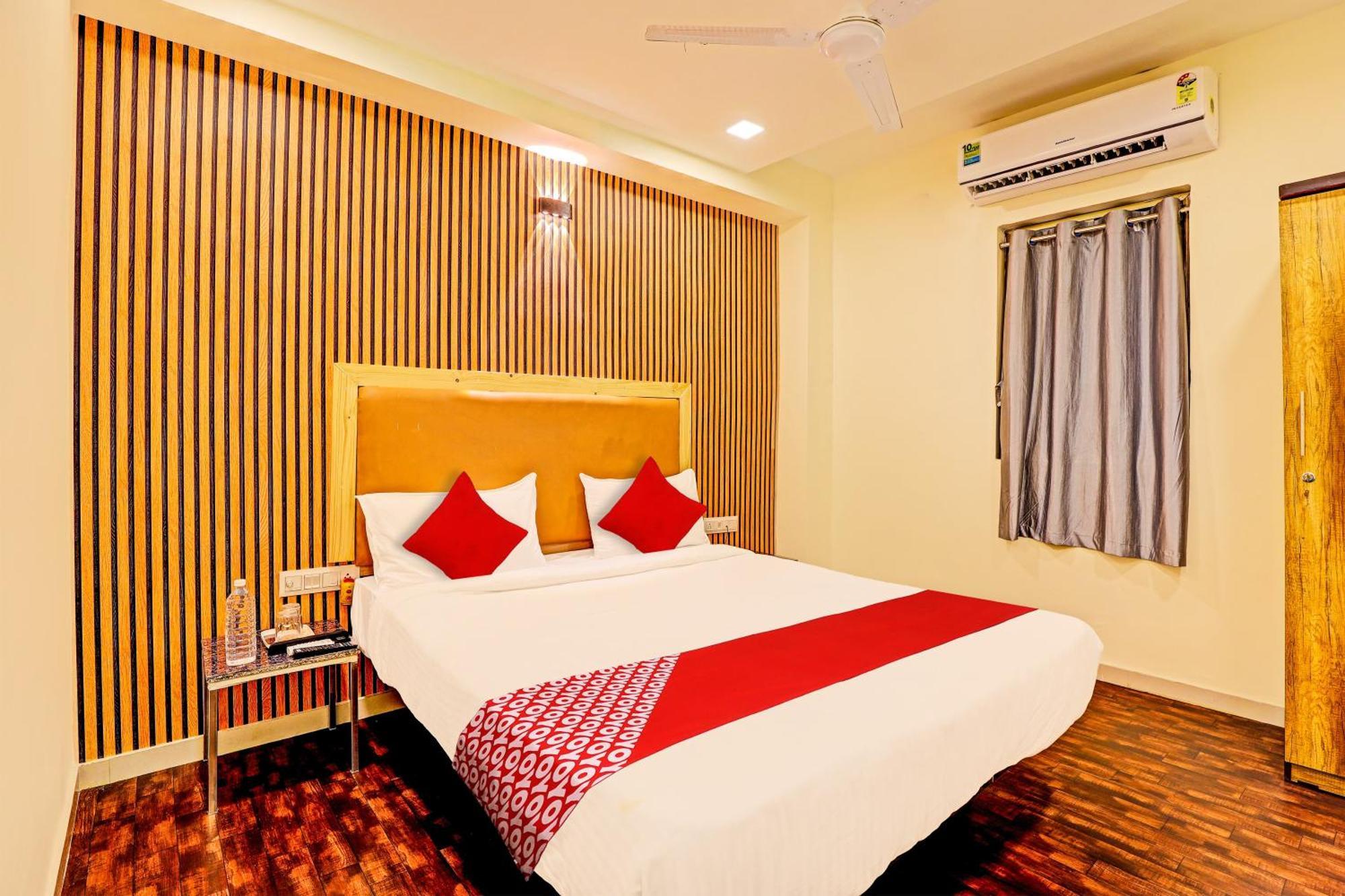Hotel O Alexa Ахмедабад Экстерьер фото
